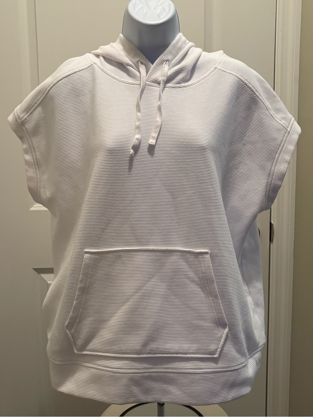 Zella White Sleeveless Hooded Top